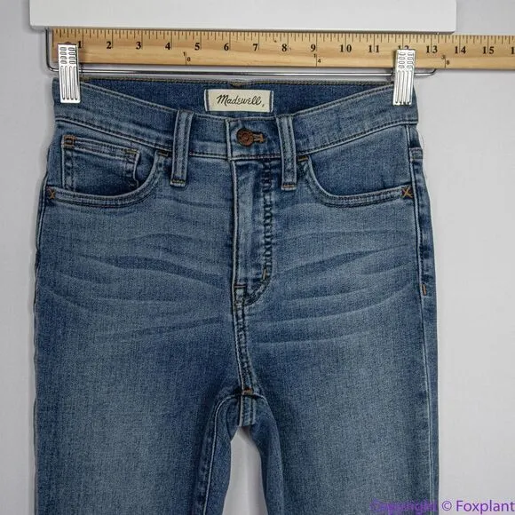 Madewell 10"‎ High-Rise Roadtripper Authentic Jeans in Vinton Wash, 23 - Image 6