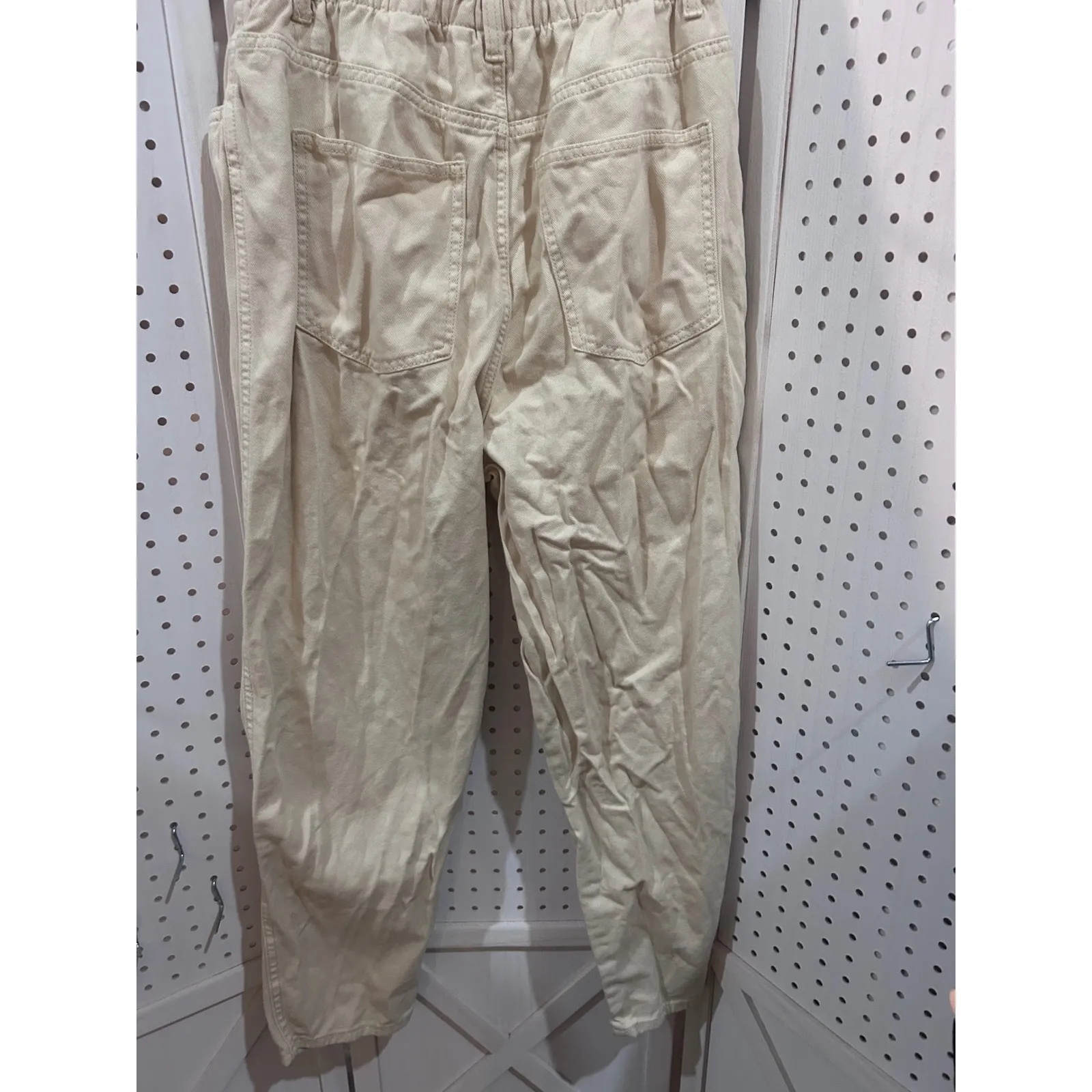 H M High Waisted Elastic Waist Pants Cream Beige Size 8 Cropped Wide Leg - Image 8