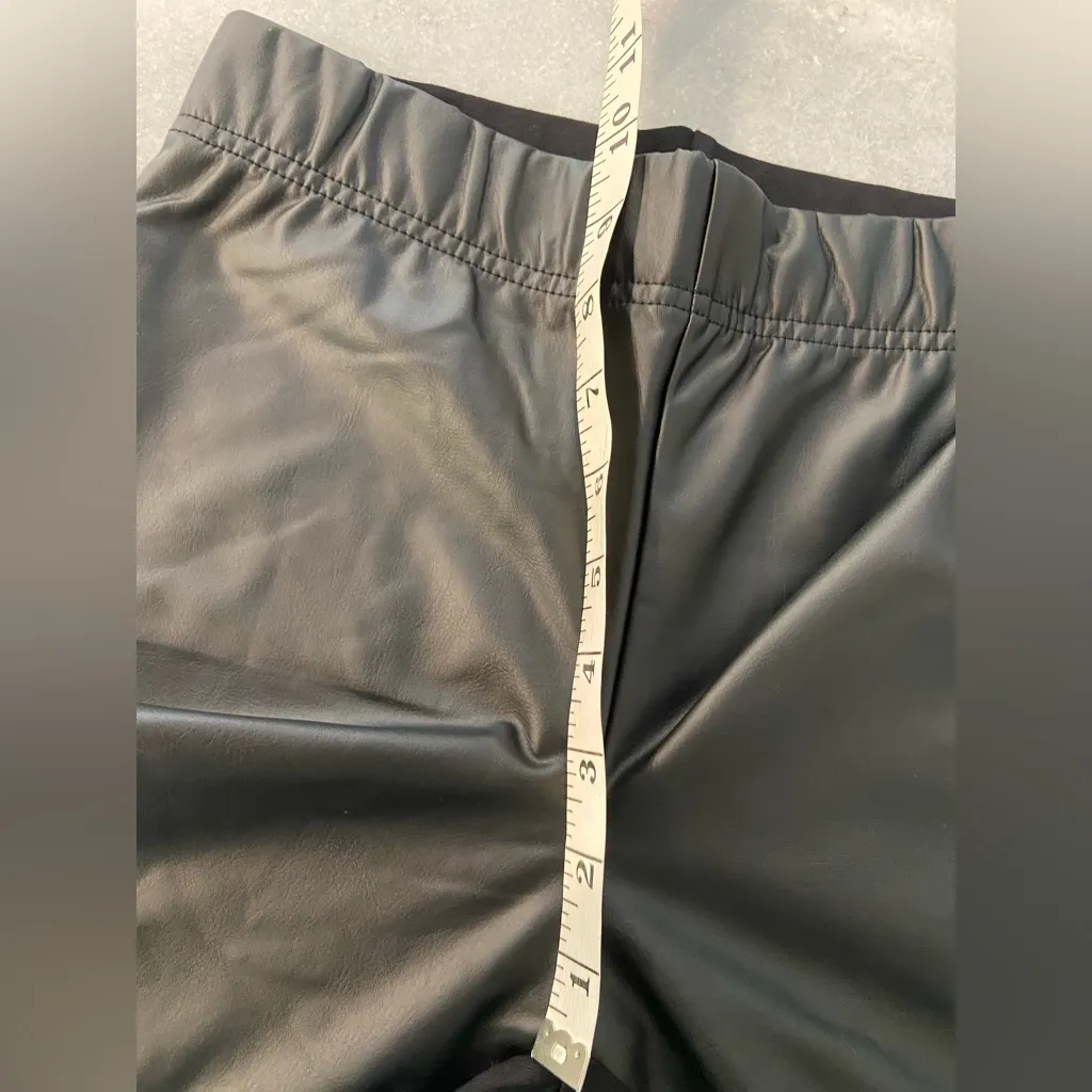 NWT Old Navy Size XS Black 1/2 Faux Leather Pull On Stretch Waist Leggings - Image 9