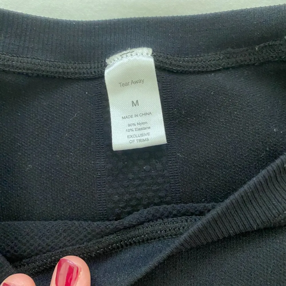 Black long sleeve athletic shirt with thumb holes Size M - Image 5