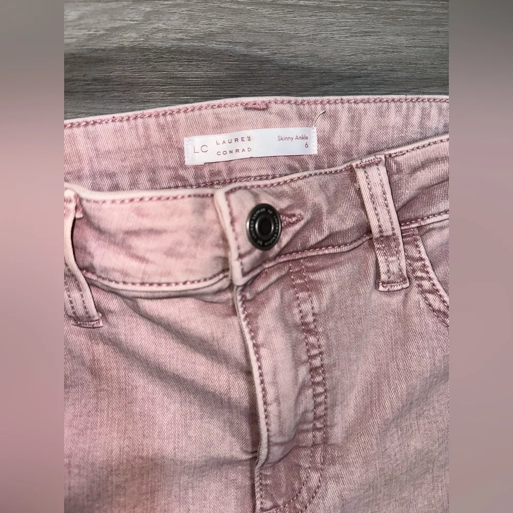 LC Lauren Conrad Pink Distressed Skinny Ankle Women’s Jeans Retro Pants Size 6 - Image 4
