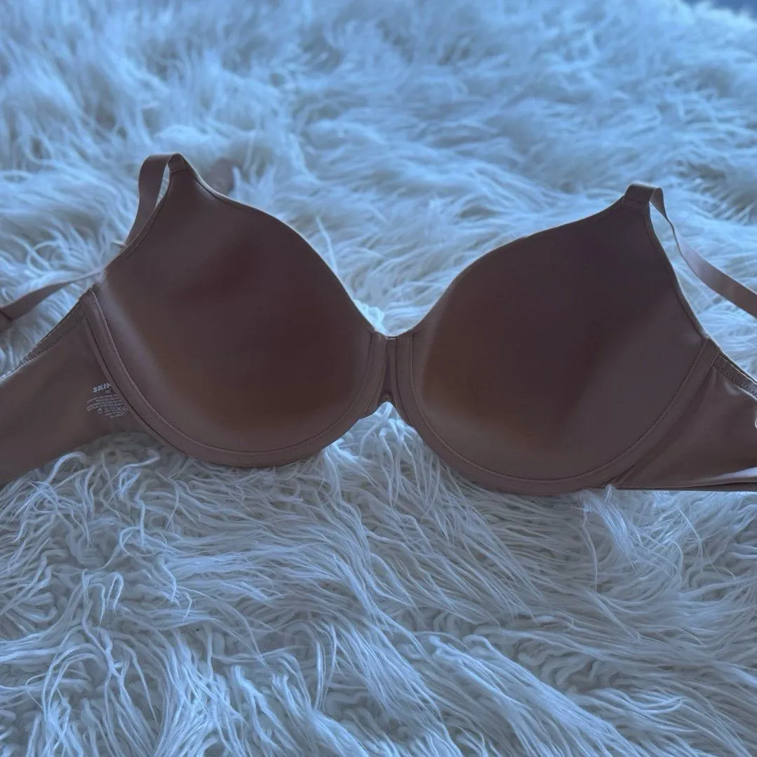 Skims Fits Everybody T-Shirt Bra Clay Size 40C - Image 8