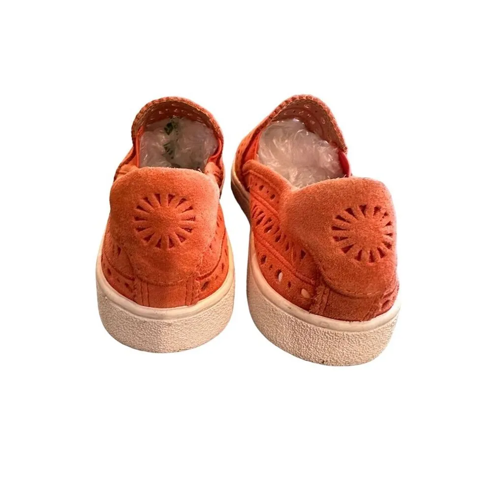UGG Women's Orange Slip-On Shoes Size 6.5 Casual Flats Breathable NWOT - Image 6