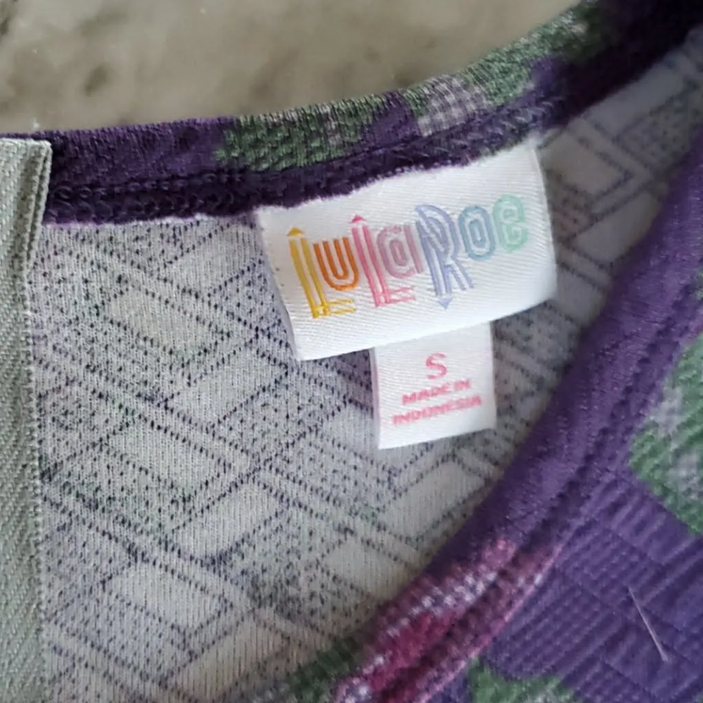 amelia fit and flare dress size small - Image 4