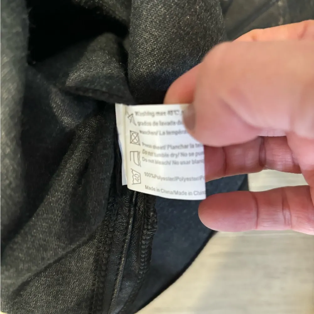 Zeagoo NWT Size Medium black faux leather mini skirt waist 14.5 length 17 - Image 3