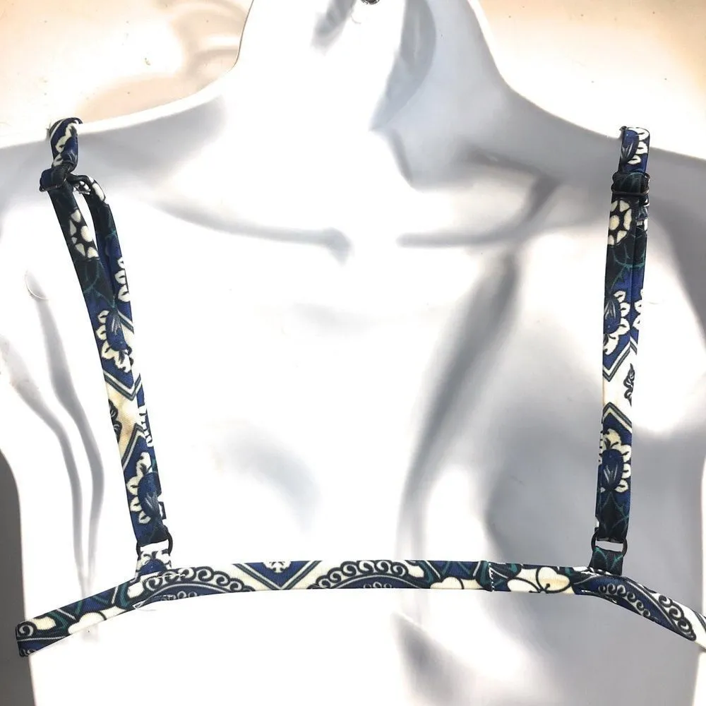 Beach Riot/Stone Cold Fox Bikini Top - Image 3