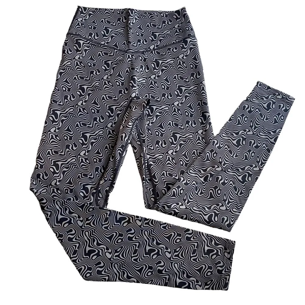 Balance Athletica Storm Legging Size M Black‎ and White Swirl New - Image 3