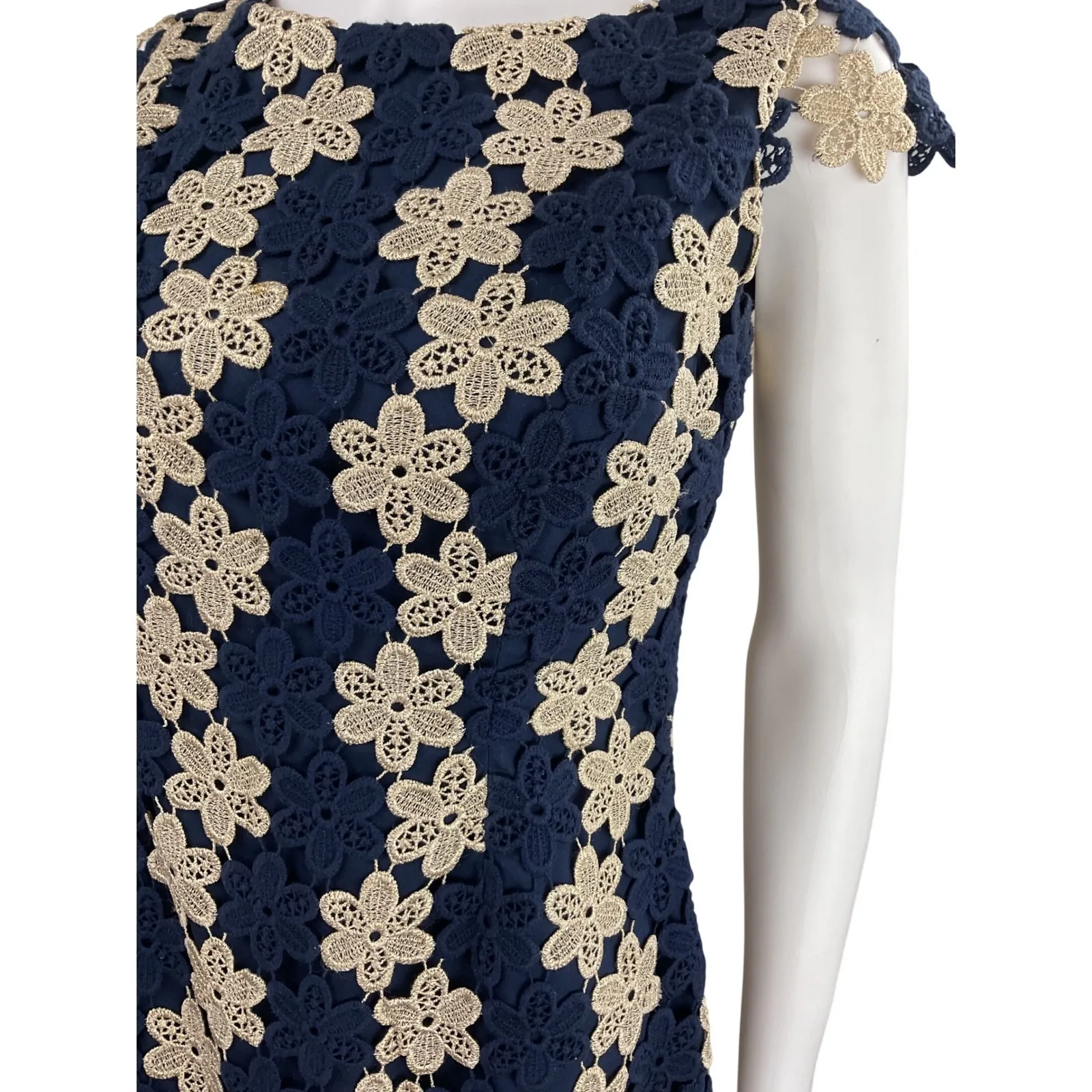 Lilly Pulitzer Navy Gold Flower Lace Cap Sleeve Shift Dress Size 2 - Image 8