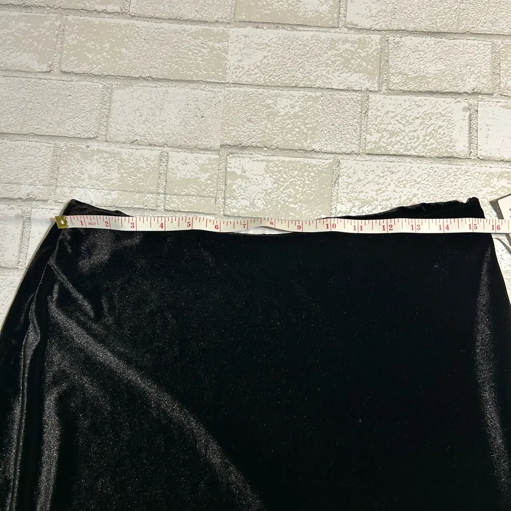 CeCe Velvet Black A-Line Skirt - Image 7