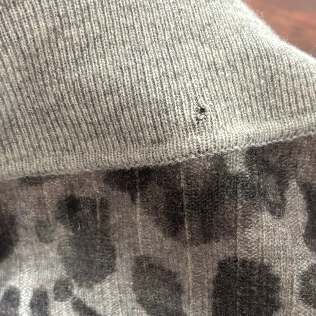 PILCRO‎ 100% Cashmere Animal Print Button Up Shirt Women's L Gray Black - Image 5