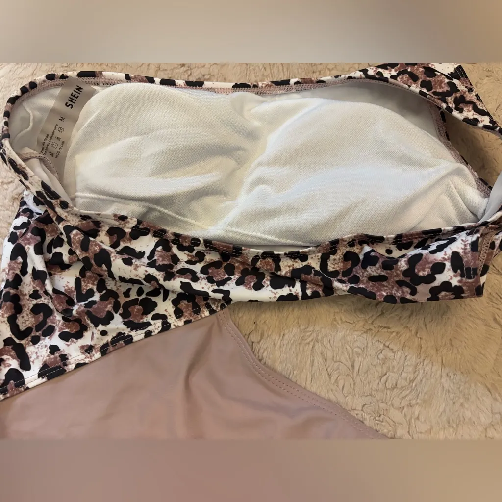 SHEIN size M one-piece swimsuit - Image 3