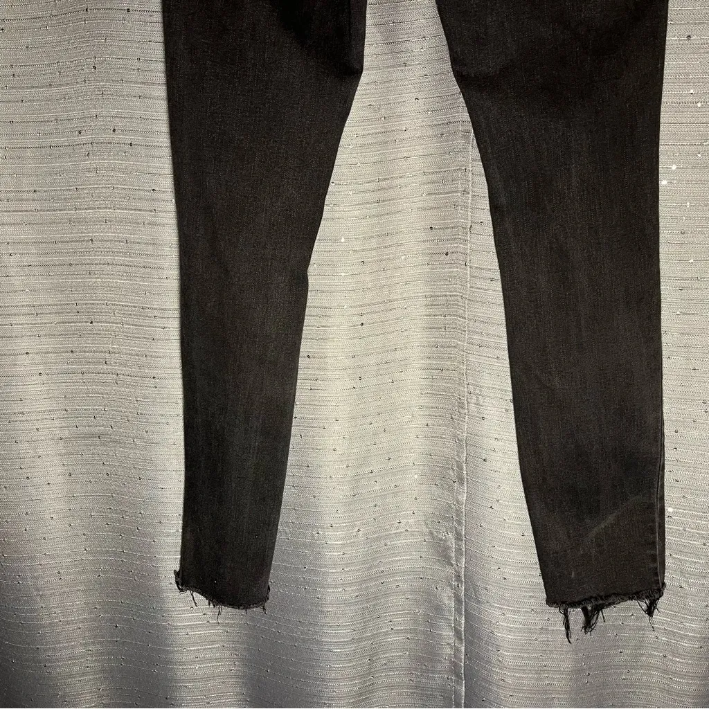 Aero High Rise Curvy‎ Distressed Faded/Acid Wash Jeans  Size 6 - Image 8