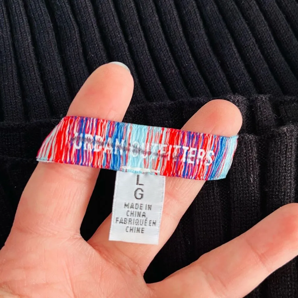 Urban Outfitters Tayla Twist-Front Sweater in Black Size Large NWOT $59 - Image 7