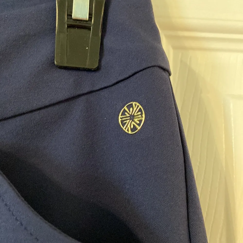 Lilly Pulitzer Luxletic Corso Pants inseam 27” BNWOT waist 28/30” navy blue - Image 3