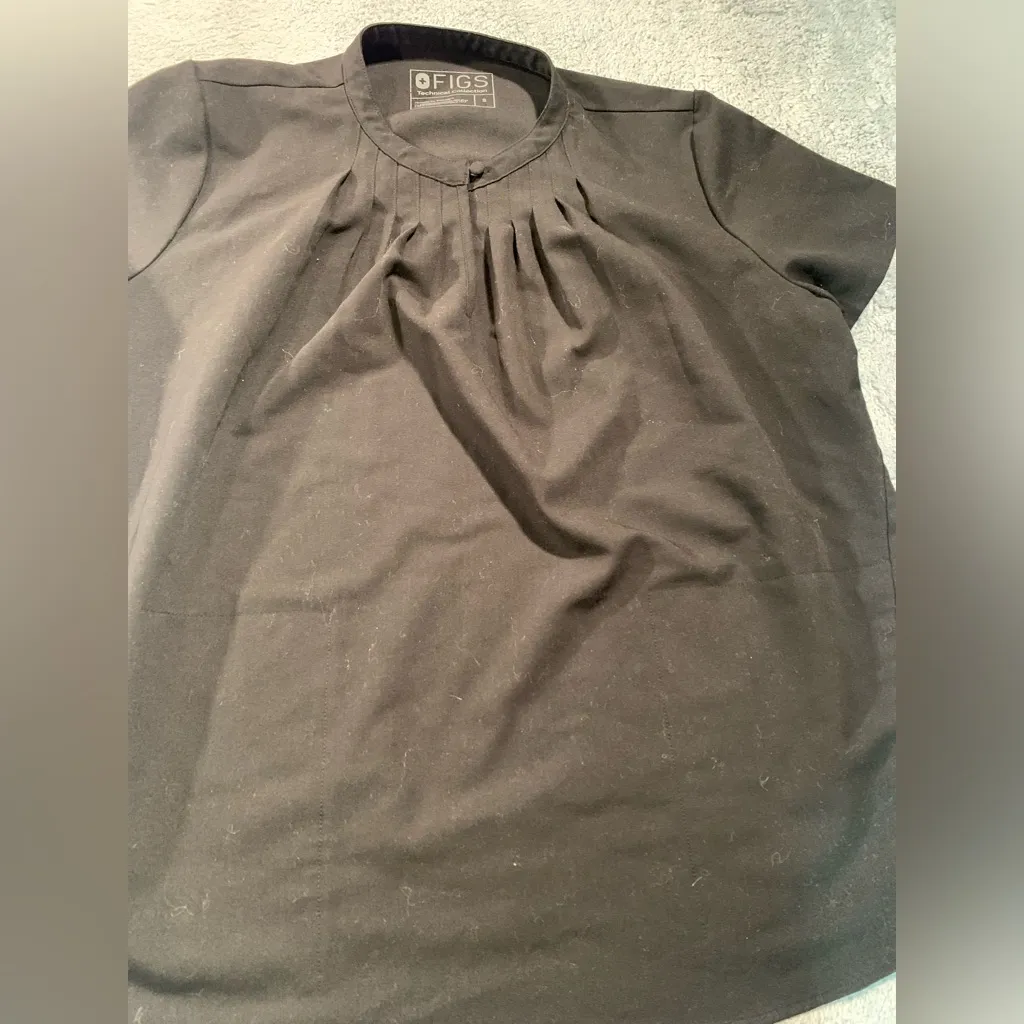 Figs black scrub top small - Image 3