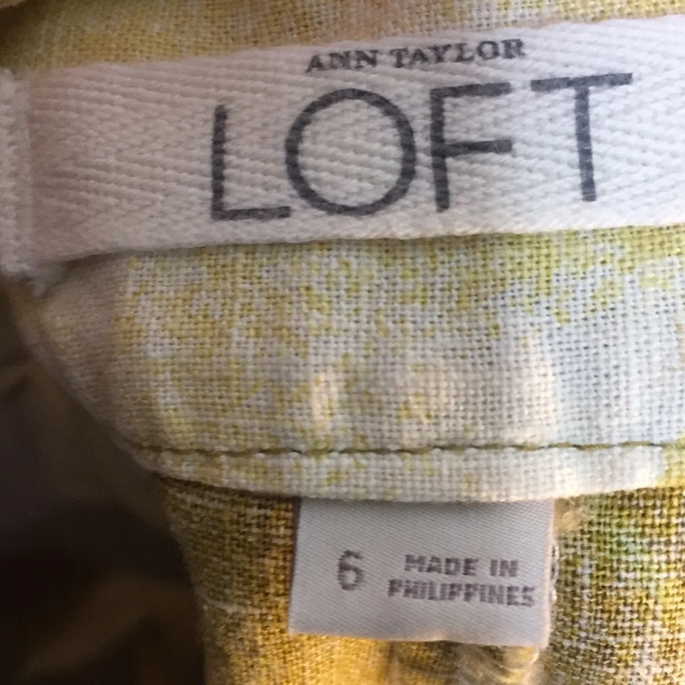 ANN TAYLOR LOFT shorts linen & cotton floral high waisted zipper front - Image 5