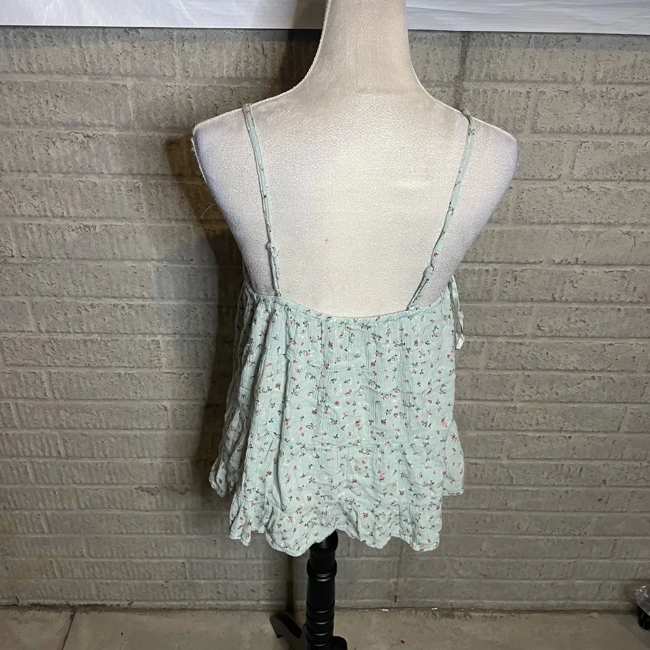 Sim & Sam Light Green Multi-Color Floral Tiered Boho Cami‎ Tank Top Size Large - Image 2