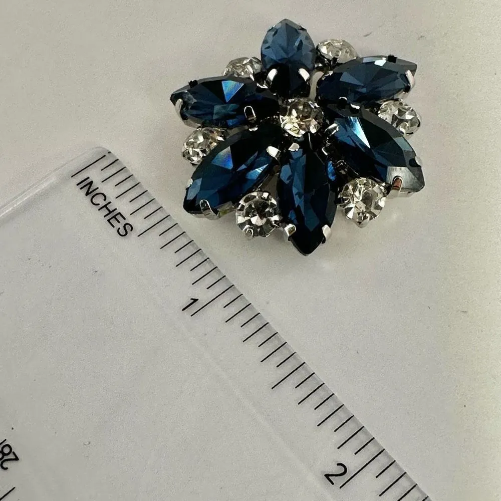 Blue and clear rhinestone flower scarf clip - Image 6
