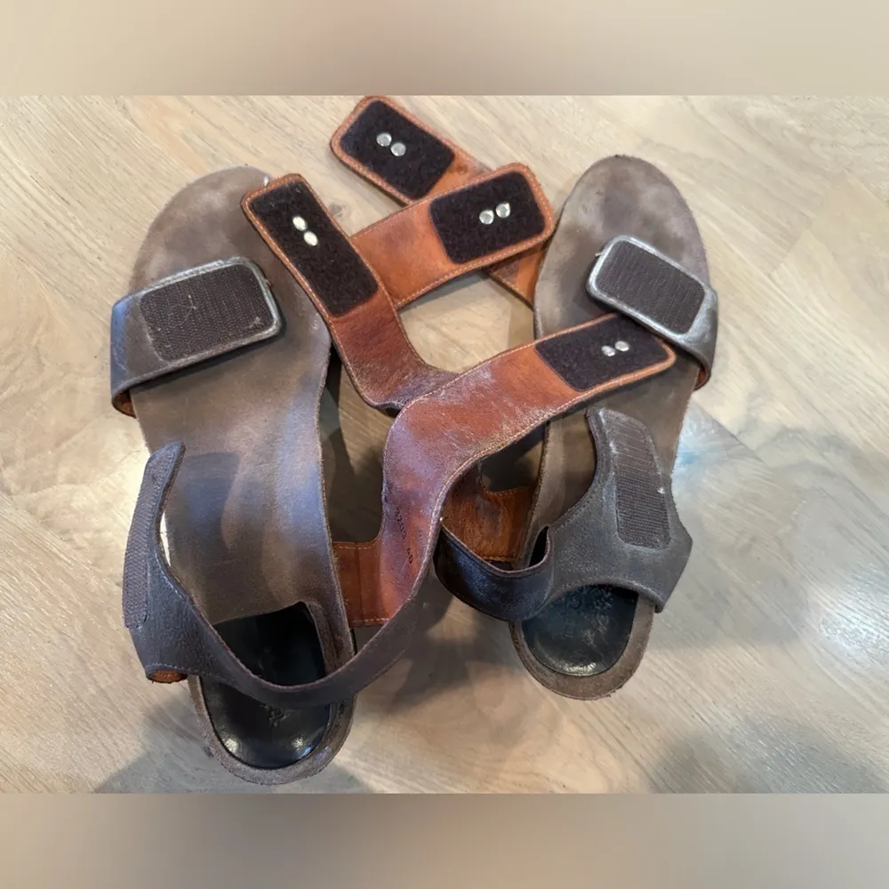 Taos Women's Carousel 2 wedge sandal size 40 Gray - Image 9