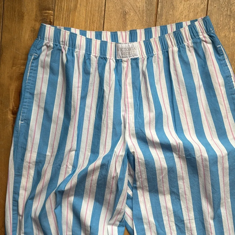 Victoria’s secret Striped Blue Pink and White Pants Small Short - Image 3