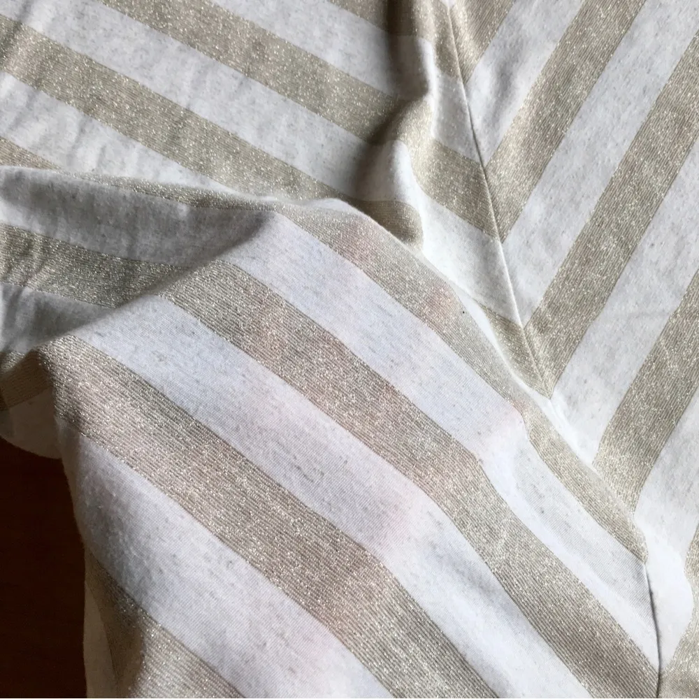 Chico’s Chevron Metallic Stripe V-Neck Tee, Gold, Cream, Size 3 (XL/16) - Image 5