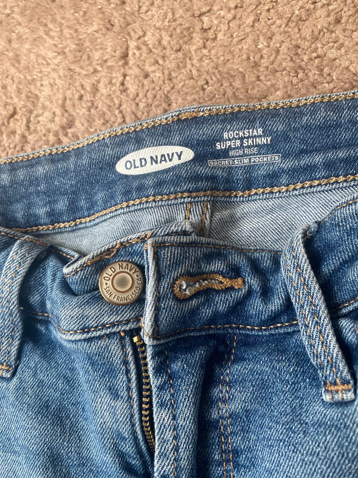 Old Navy High Rise Skinny Jeans - Image 5