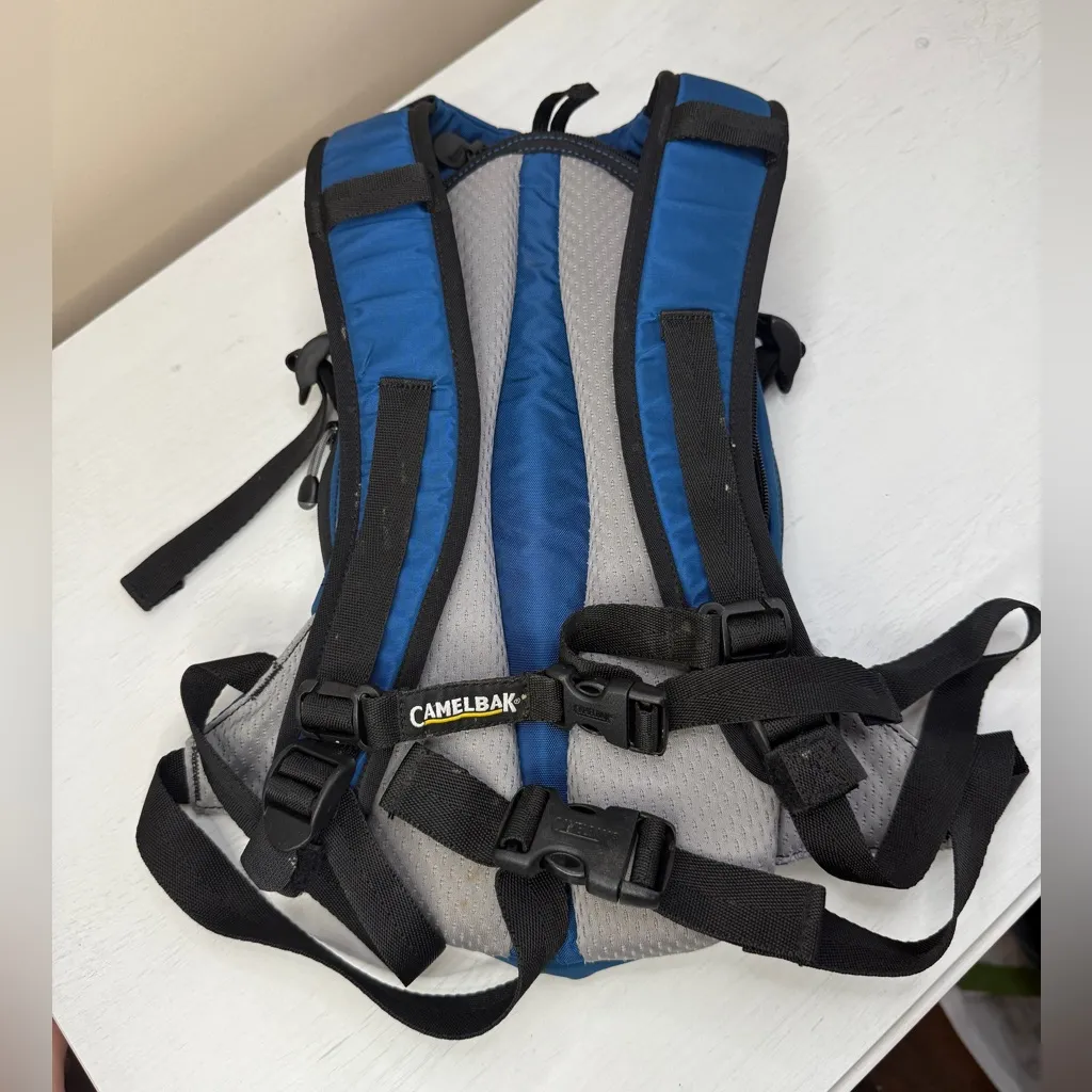 Camelbak Mini Mule Hydration Backpack 1.5L - Image 7