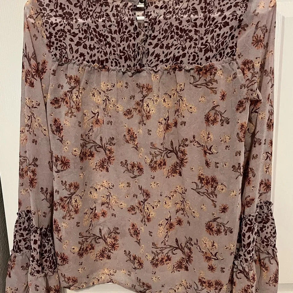 Jolt sheer long sleeve blouse in small - Image 3