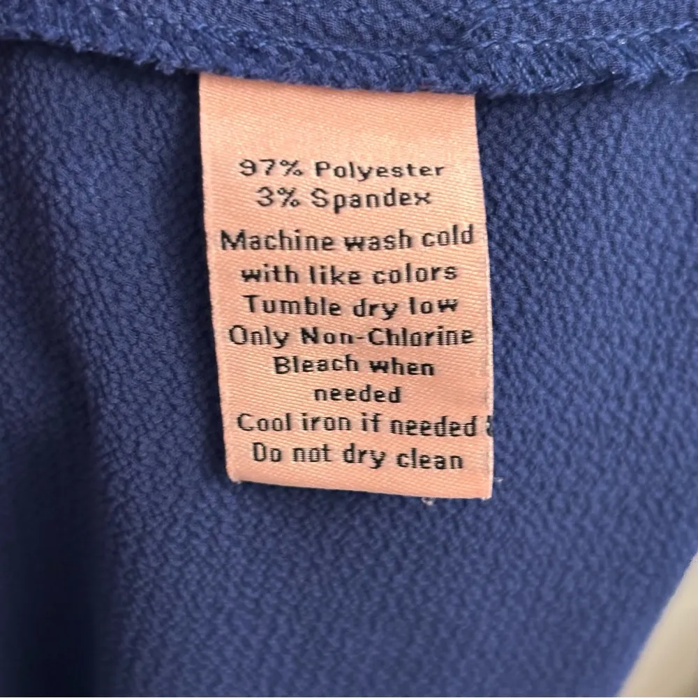 Juicy Couture Women's Navy Blue and Gold Sleeveless Dress Size Large Lightweight - Image 6