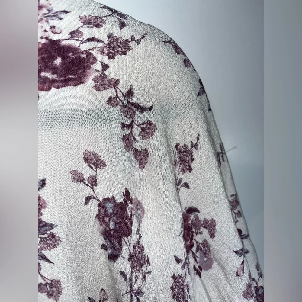 Altar’d State Lilac Floral Cape Short Sleeved Cardigan  Oversized Size Small - Image 8