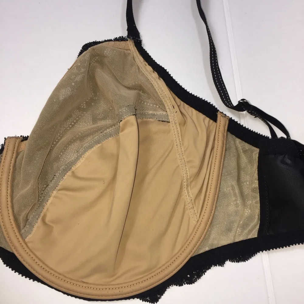 Chantelle Lace Bra 42DDD - Image 12