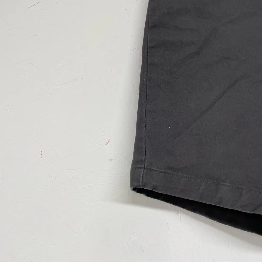 Eddie Bauer Grey Flat Front Chino Shorts Curvy Womens 6 Hiking Gorpcore Casual - Image 2