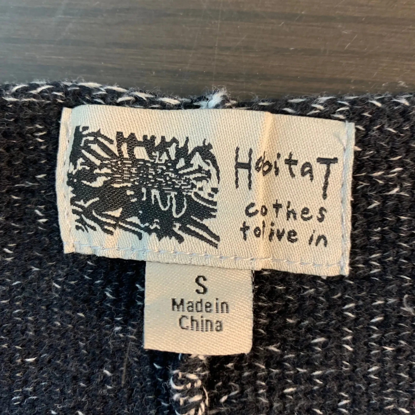 Habitat Clothes to Live In Women Knit V Neck Tunic Sweater Small Artsy Lagenlook Black - Image 3