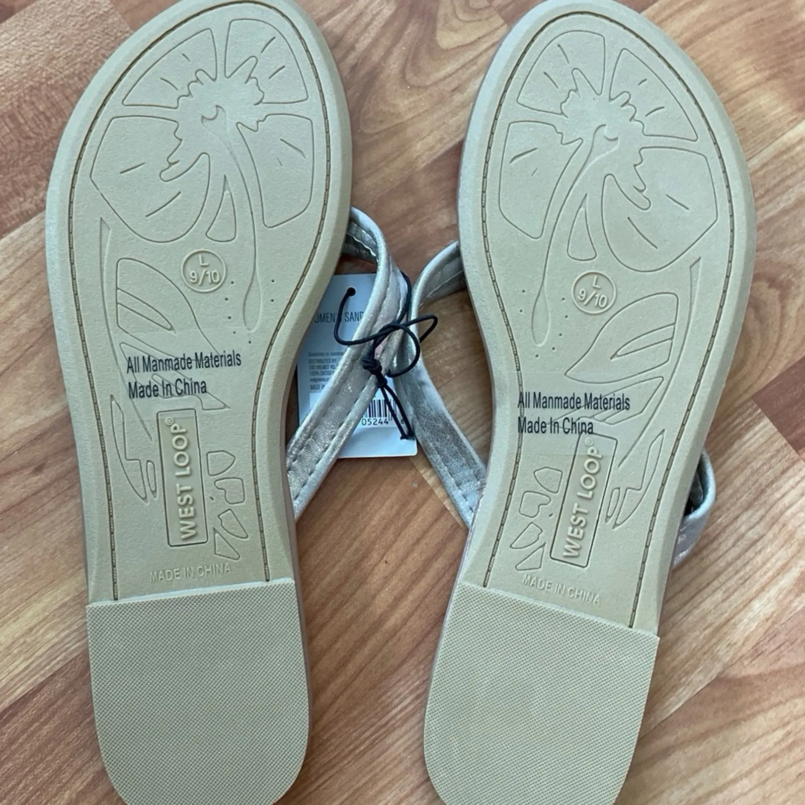 West Loop  Gold‎ Leather Sandals - Image 2