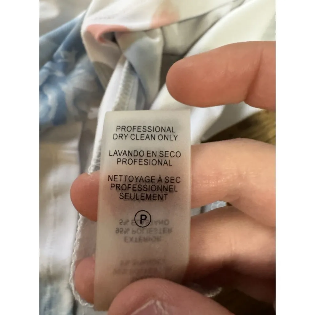 Calvin Klein Women Size XL‎ Sleeveless Blouse Floral Lightweight Pleated Keyhole - Image 8