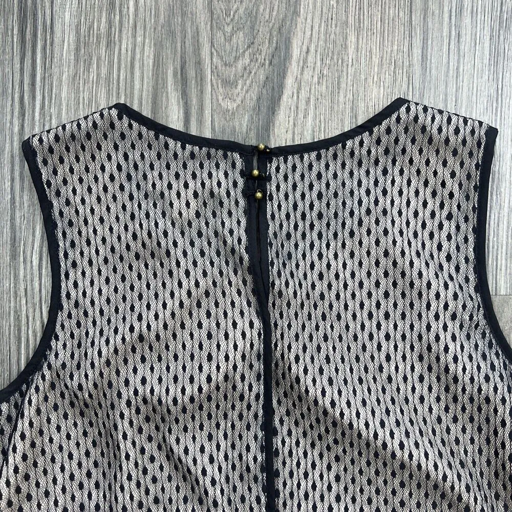 Black Lace Lined Sleeveless Round Neckline Blouse Size Medium - Image 5