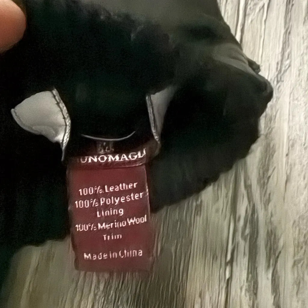 Bruno Magli Black Leather Gloves - Image 3