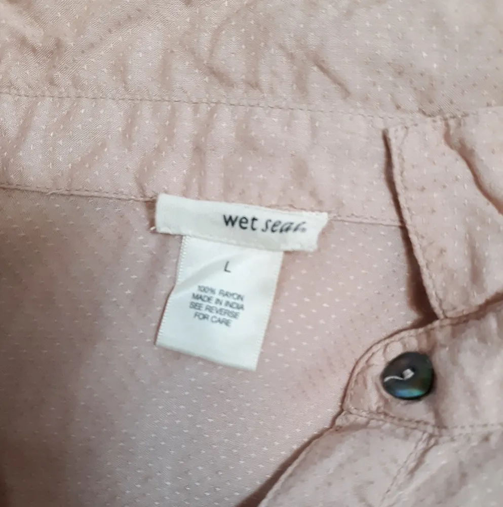 Wet Seal  light pink button up shirt - Image 3