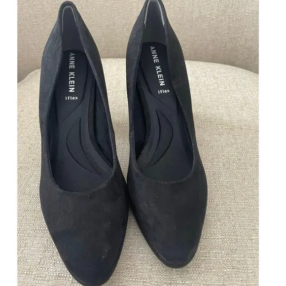 Anne Klein Classic IFLex Black Suede Pump, S75 - Image 2
