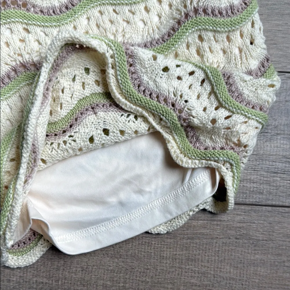 Entro Cream and Green Casual Shorts - Image 3