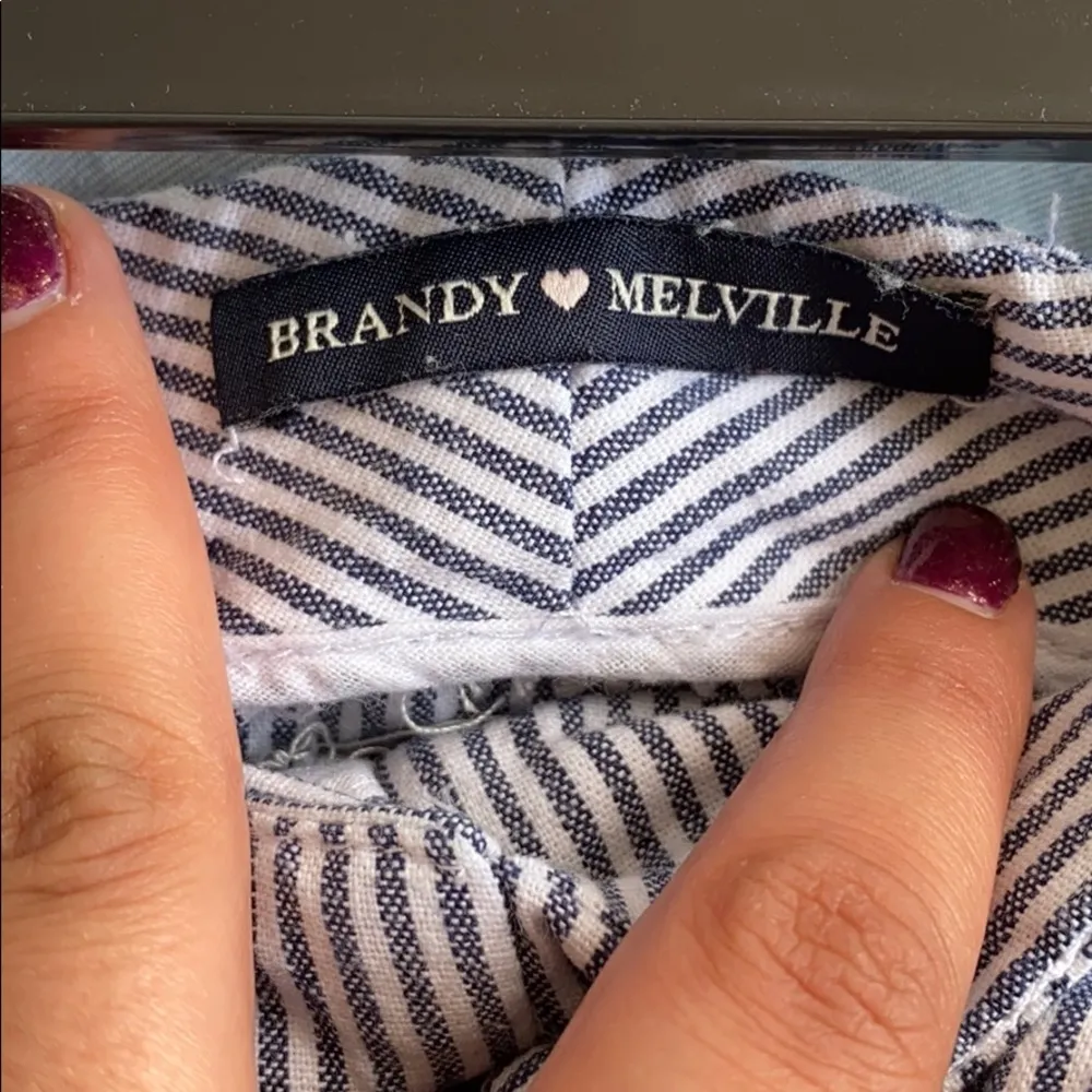 Brandy Melville Pin Stripe Skirt - Image 3