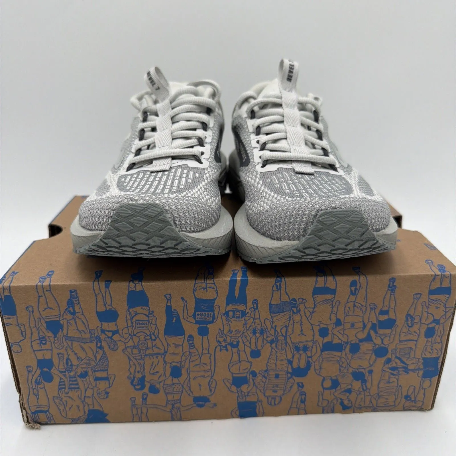 Brooks Women's Revel 7 Running Shoes Oyster Mushroom 6.5- NWB- No Lid - Image 2