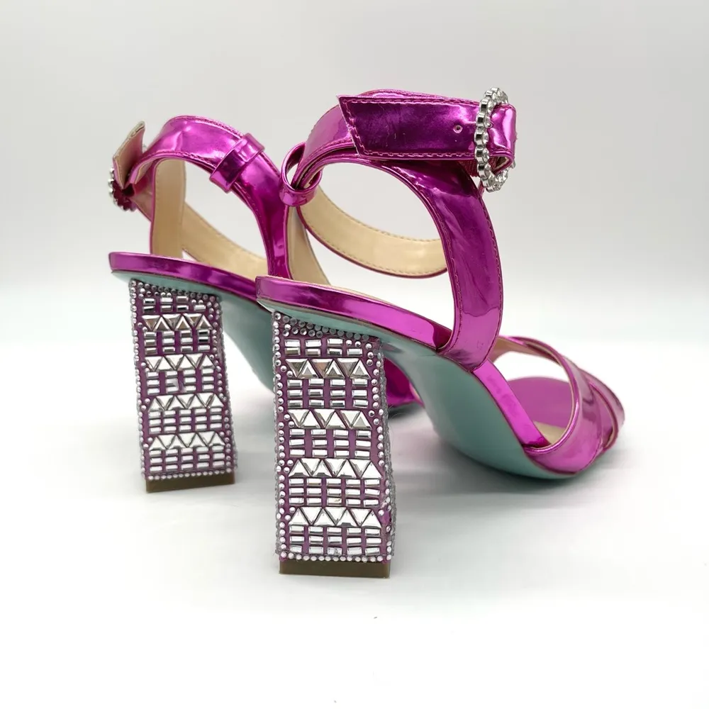 Betsey Johnson Women's Bell Heel Fuchsia Patent Silver Strappy Dressy Sandal 7.5 - Image 3