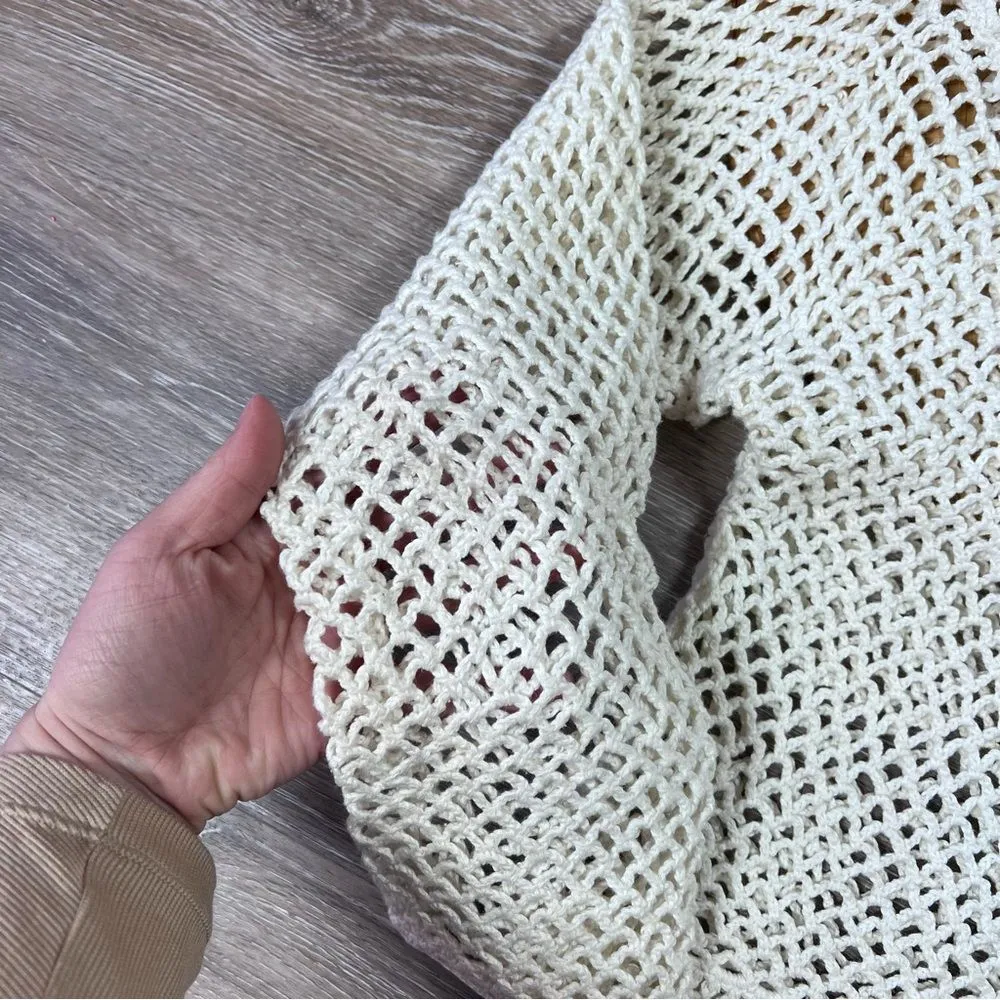 Vintage crochet 90’s cardigan with 3d flowers & pearls cottagecore dainty S‎ White - Image 4