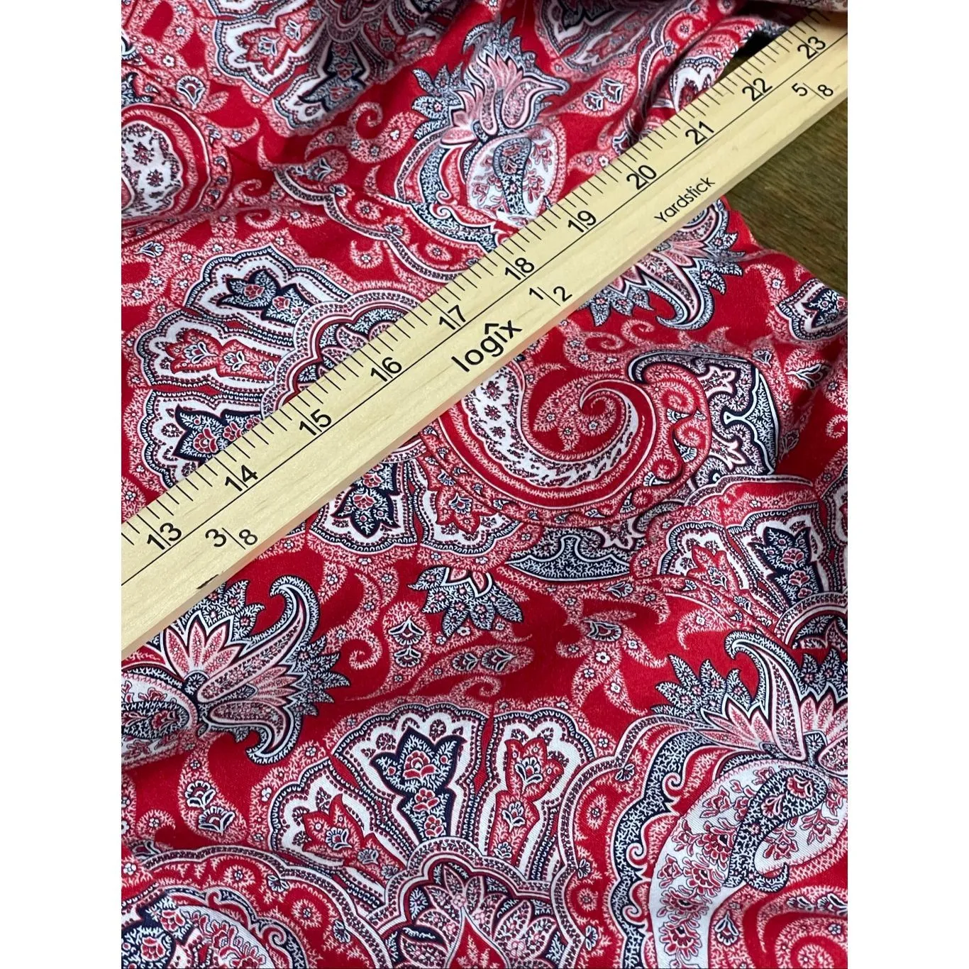 Chaps red paisley button up top size L relaxed fit - Image 8