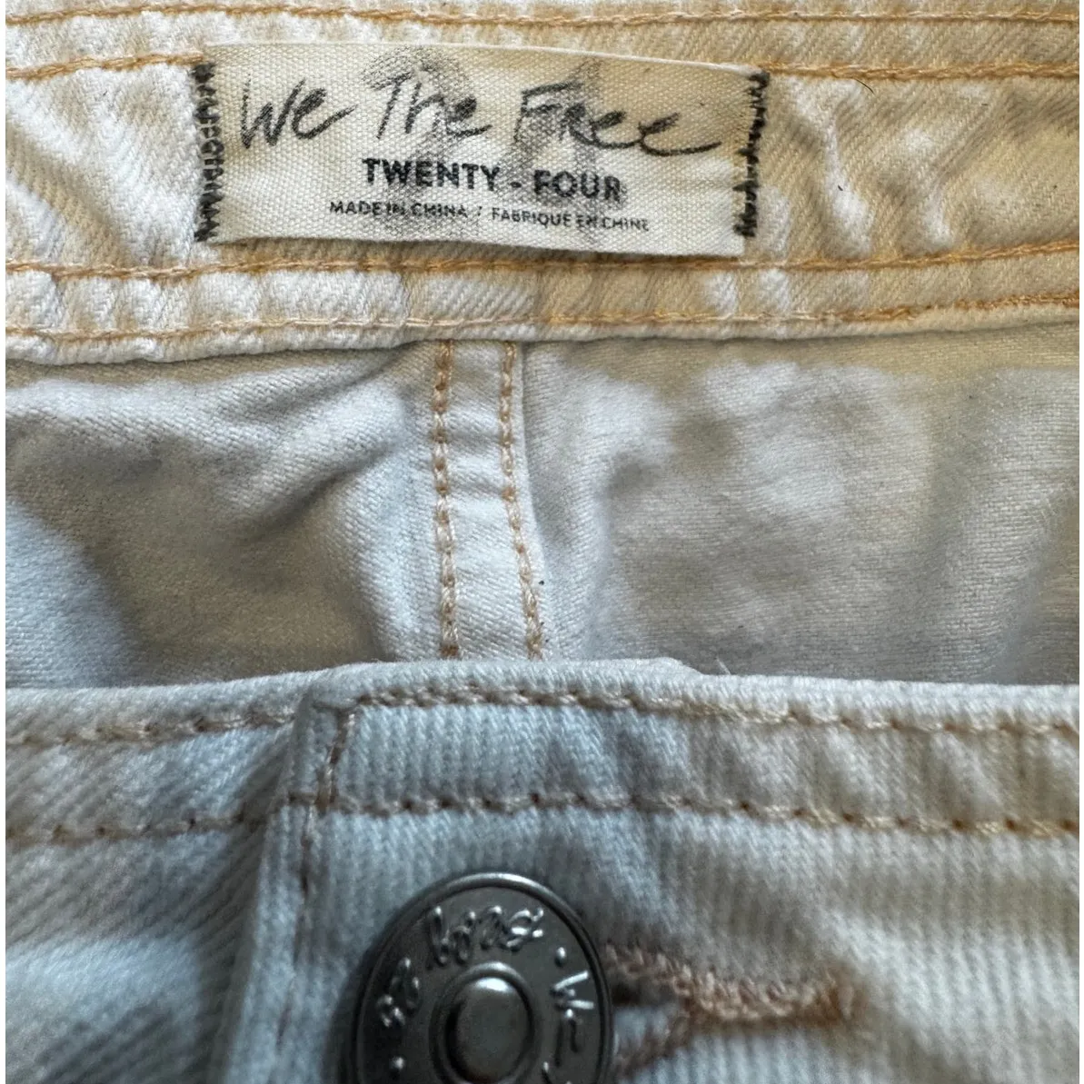 We The Free by Free People Cream Flare Jeans Size 24 Embroidered Detail at HIps - Image 5