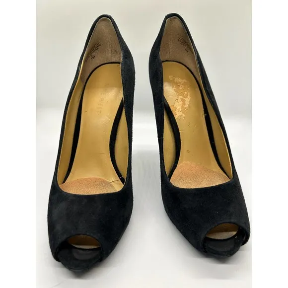 Nine West Suede Pump Size 7M Business Feminie with Scalloped Edge - Image 2