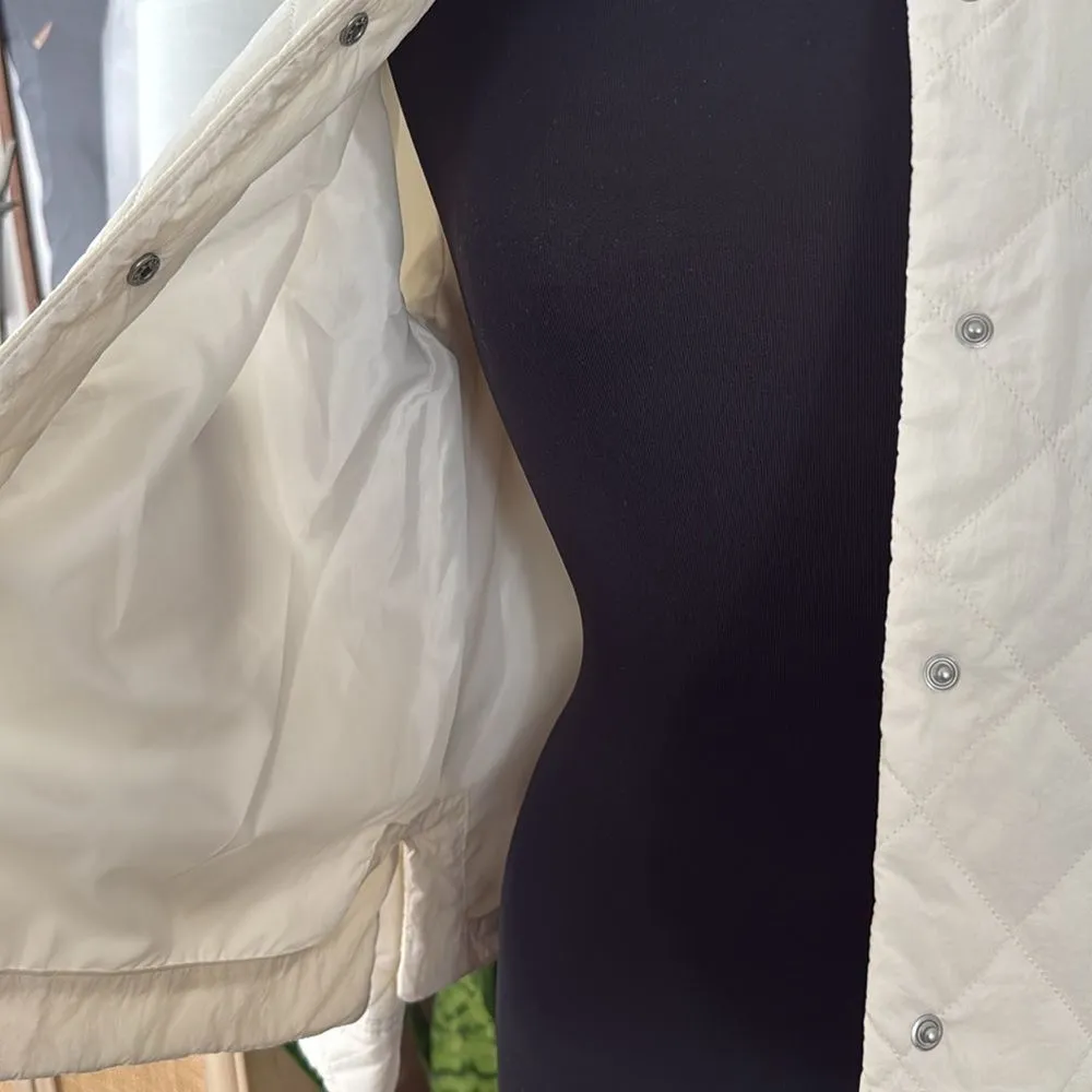 Universal Thread Quilted Cream Bomber Jacket - Image 5