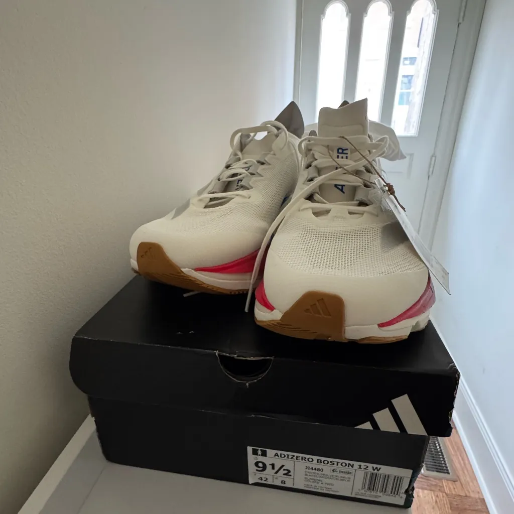 Women’s Adidas Boston 12 - Image 3