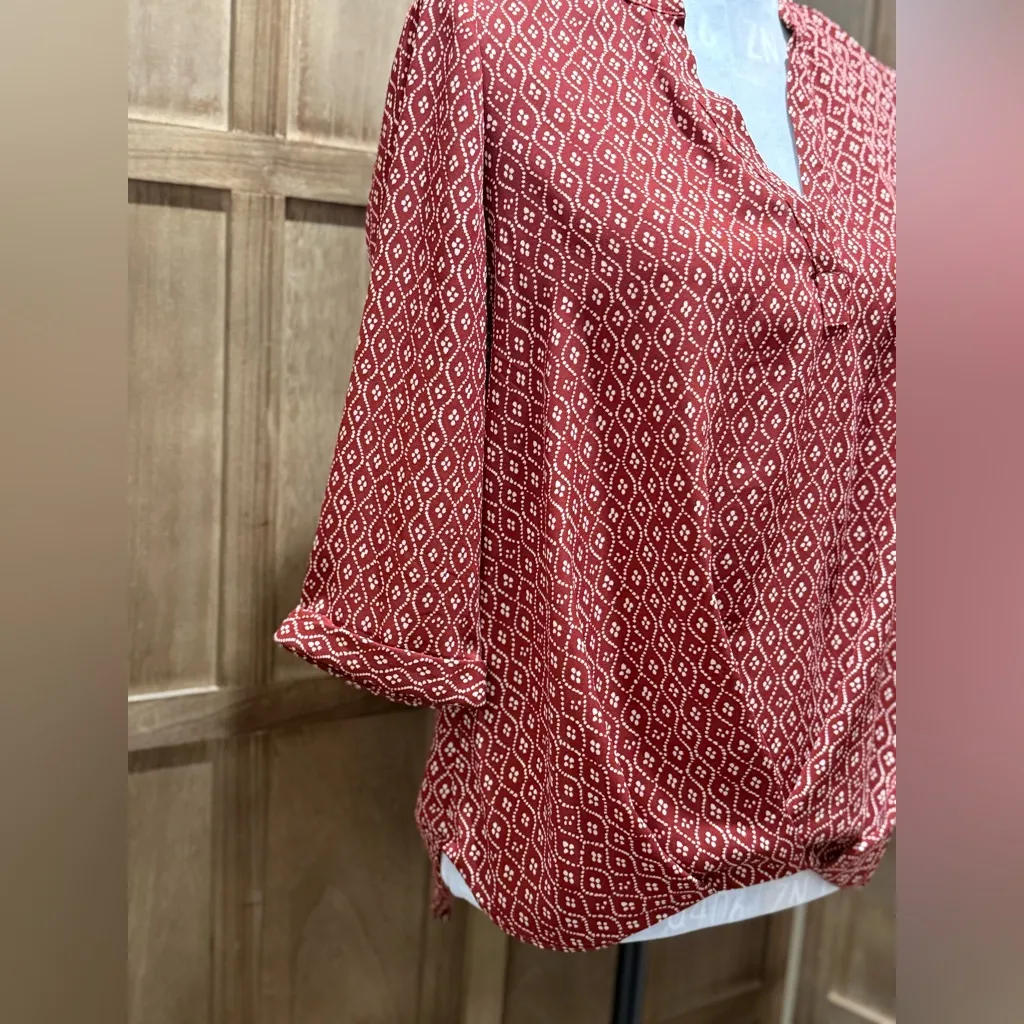 Timing Women's  Red Diamond Pattern Blouse. - Image 2